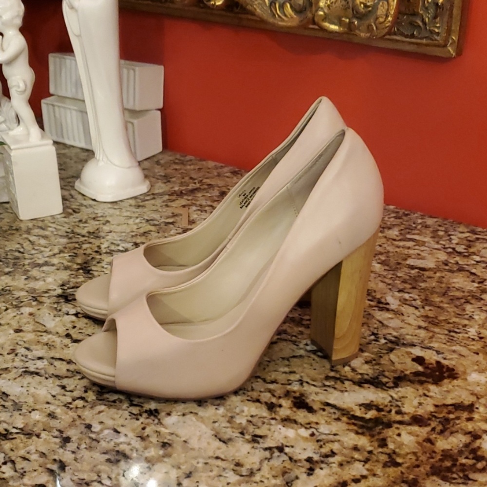 Steven Coniee Heels by Steve Madden